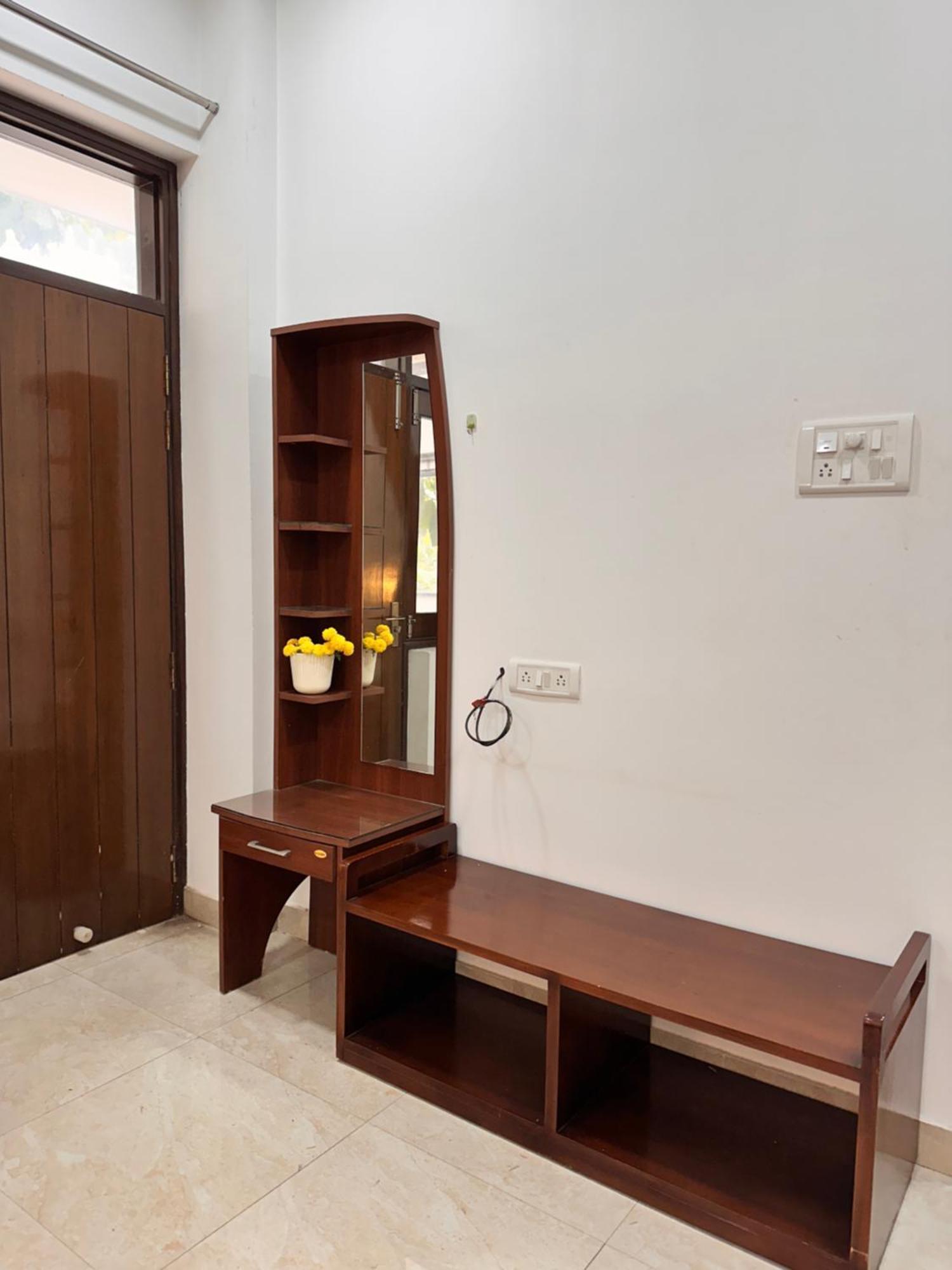 Teak Stays Tulsa Bhawan Prayagraj Luaran gambar